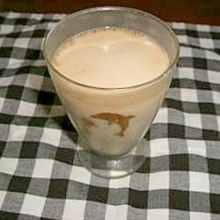 意外なおいしさ？牛乳インコーラ